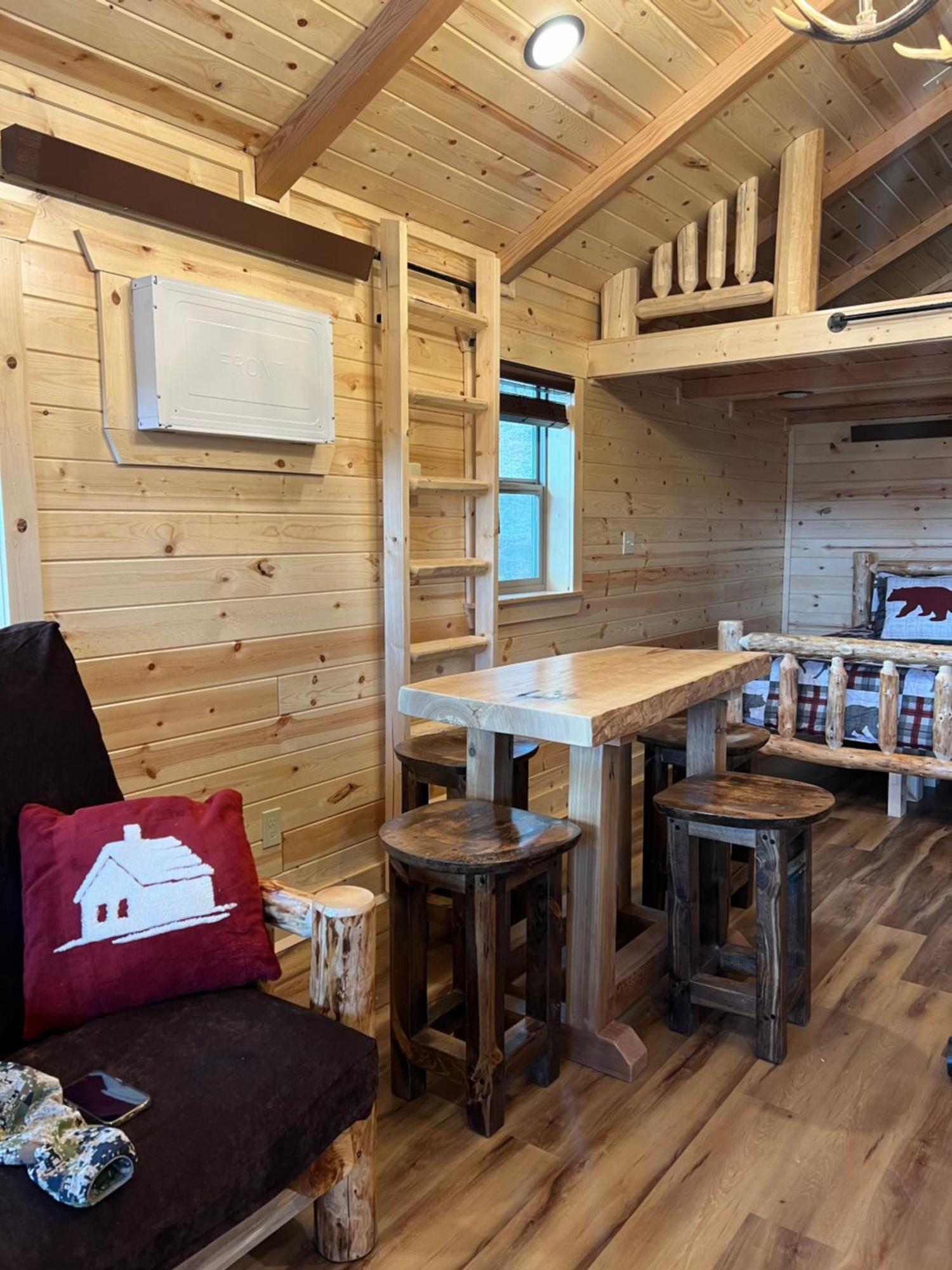 The Lodge At Devils Tower Экстерьер фото
