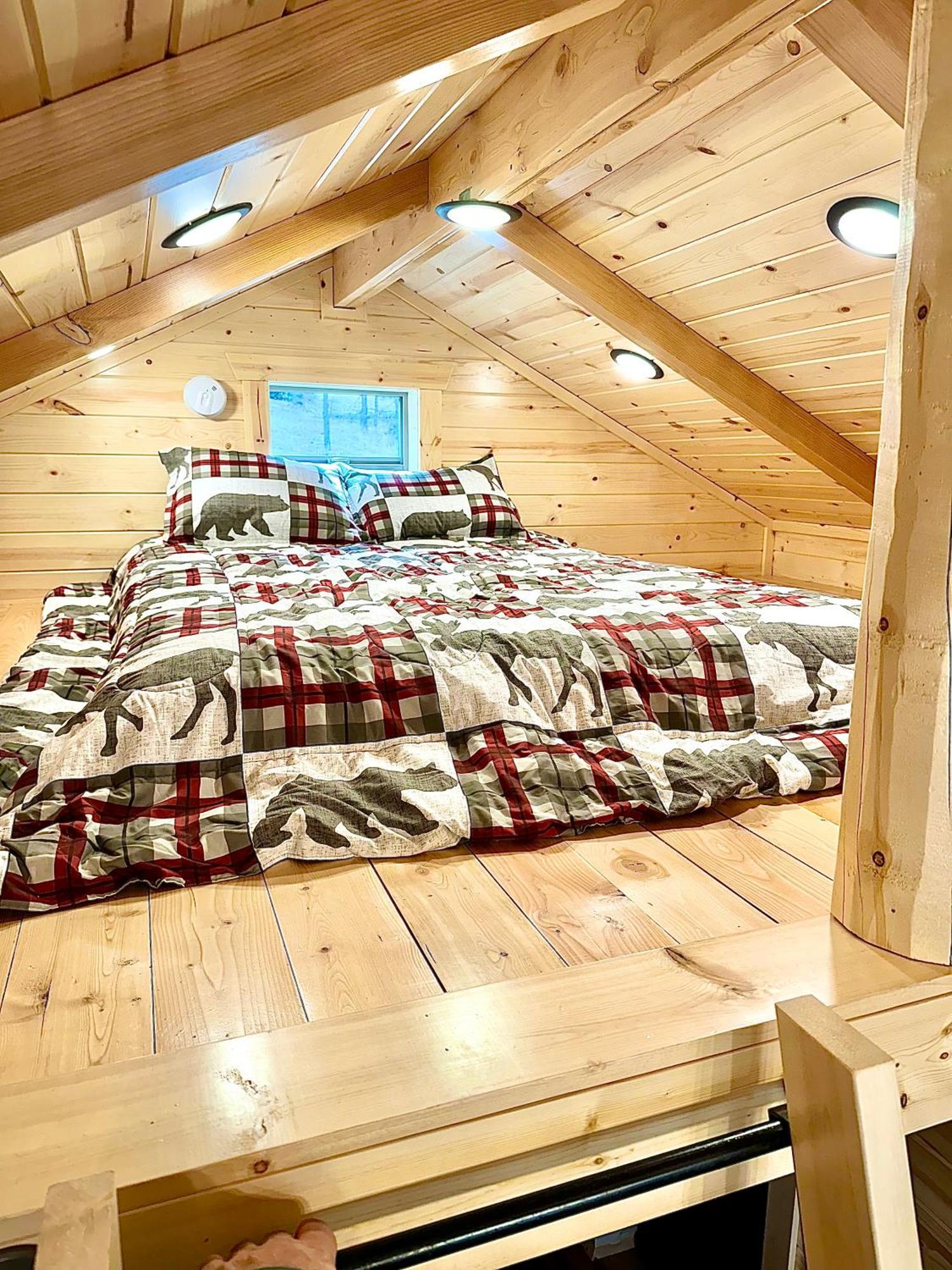 The Lodge At Devils Tower Экстерьер фото