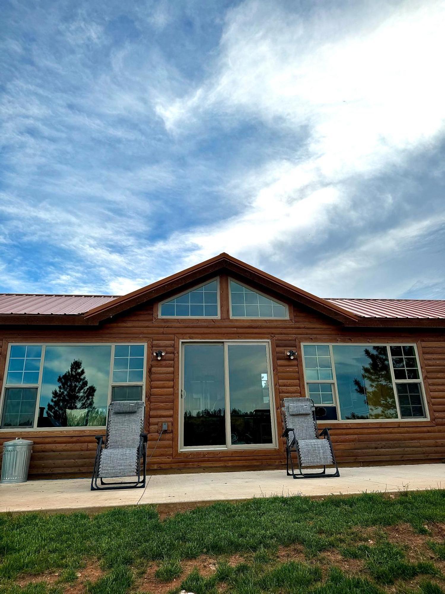 The Lodge At Devils Tower Экстерьер фото